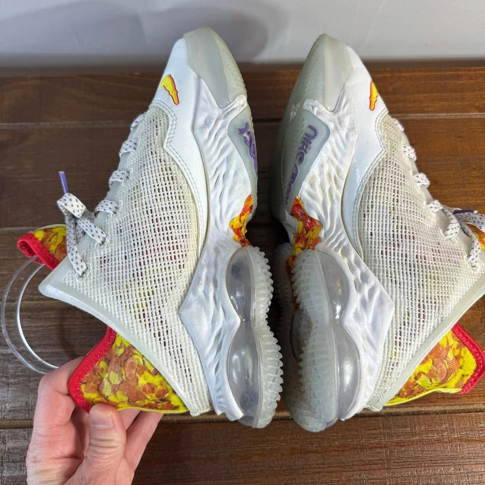 Nike LeBron 19 Low Magic Fruity Pebbles Basketball Shoes Youth 4 DQ8344 White‎